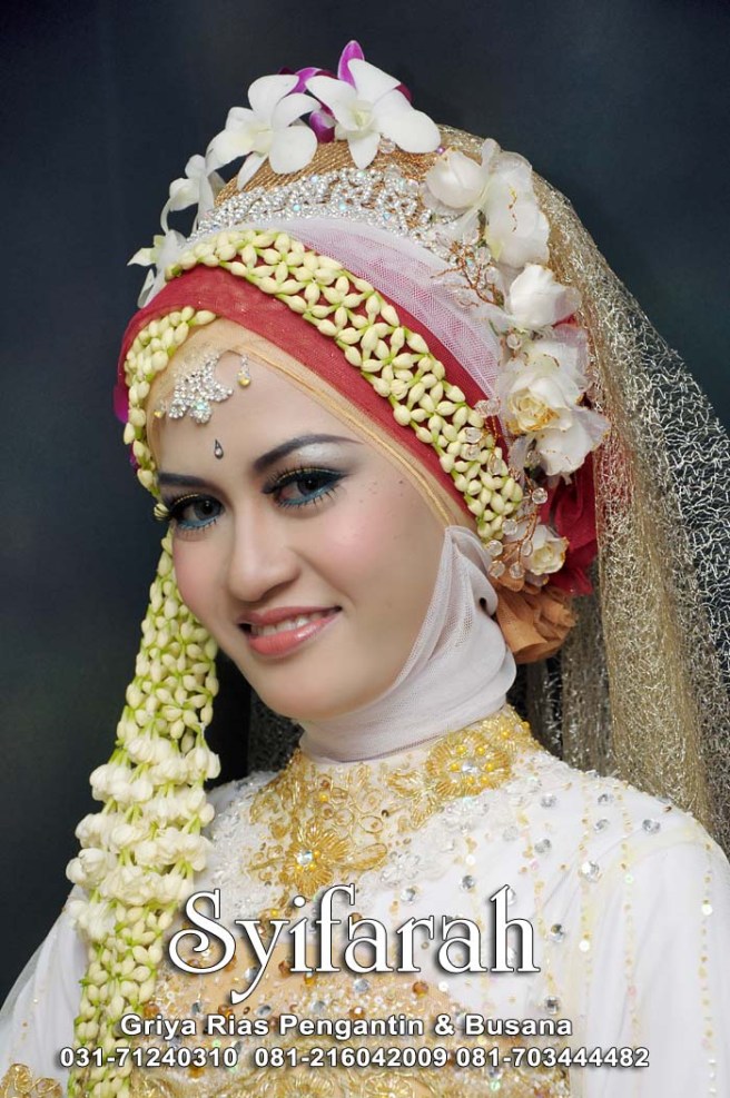 kebaya  pengantin muslim putih gold-syifarah-rias pengantin-amelia-iskandar-dapuan surabaya2