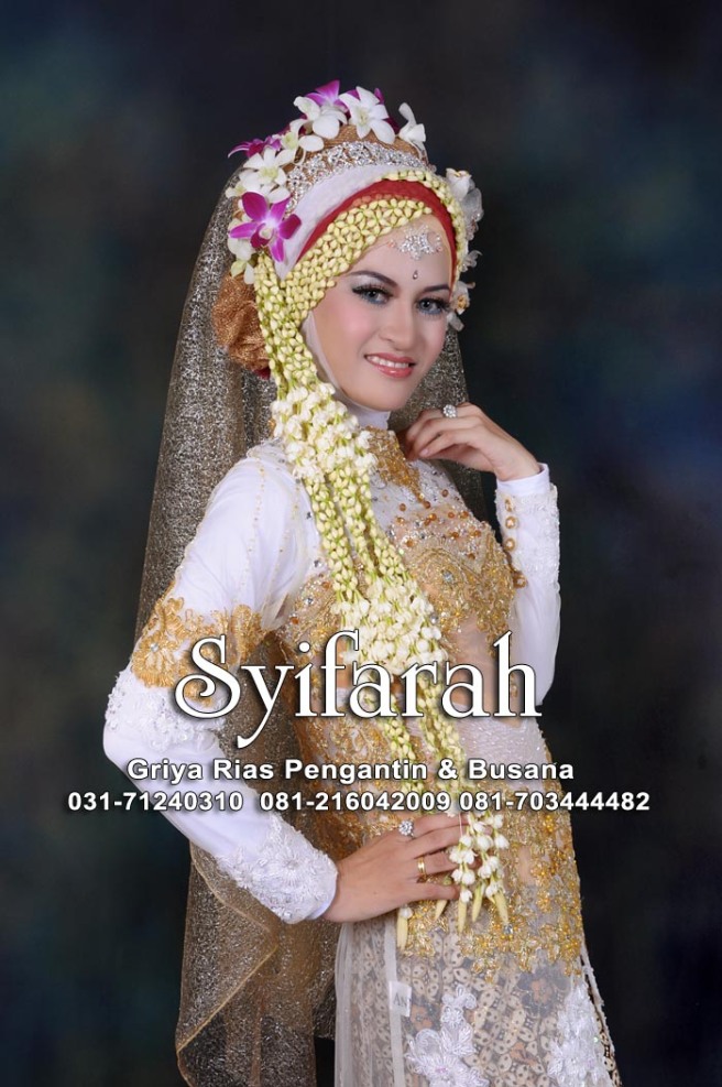 kebaya  pengantin muslim putih gold-syifarah-rias pengantin-amelia-iskandar-dapuan surabaya4